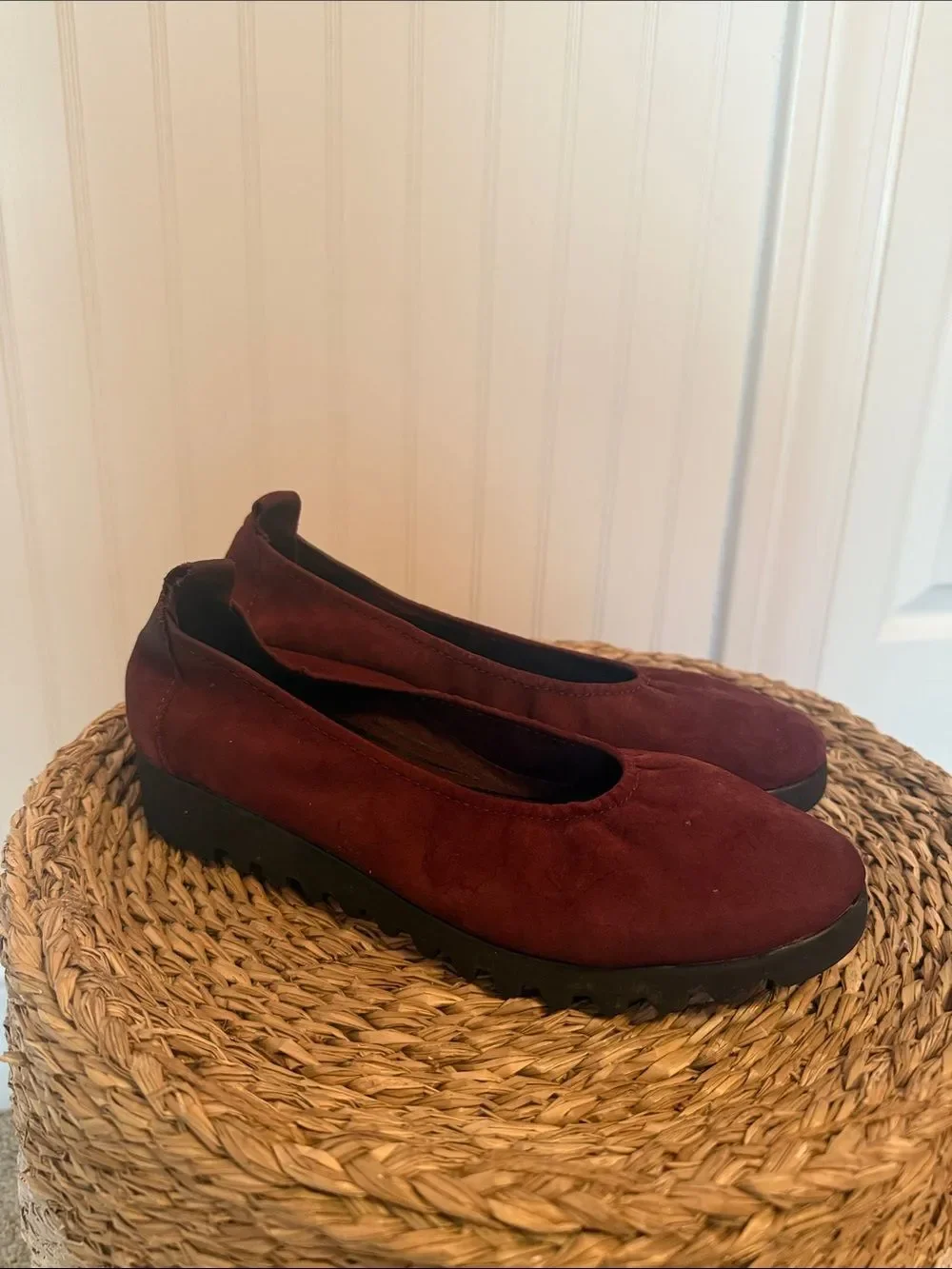 Aetrex Brianna Burgundy Casual Slip-On Flats - EU 36 (6-6.5)